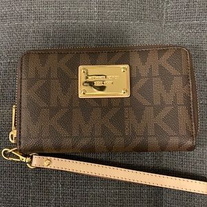 Michael Kors wallet